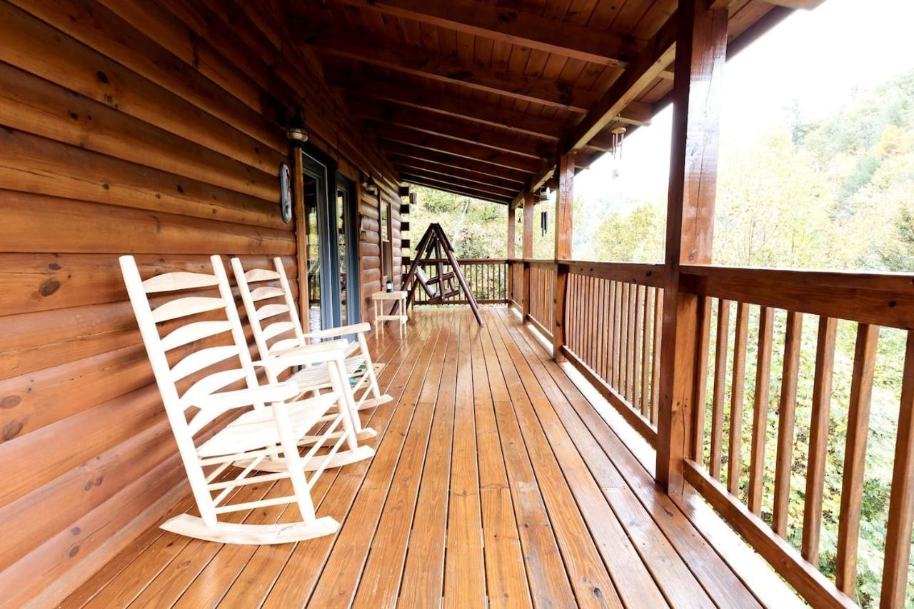 Smoky Mtn Hideaway - Cabin W/ Hot Tub & Pool Table Villa Sevierville Exterior photo